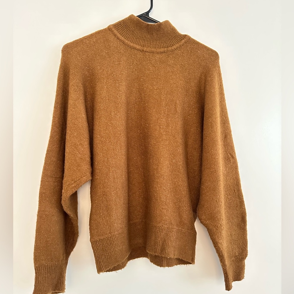 H&M batwing sleeves brown sweater